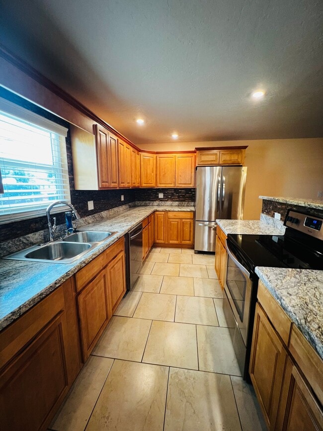 Photo - 1298 Vandalia Ave SE
