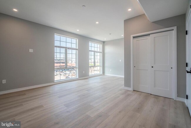 Photo - 2401 Washington Ave Townhome