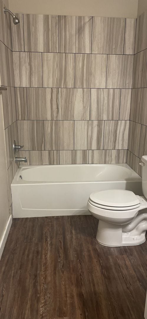 Photo - 5212 Oakwood Villa Ct