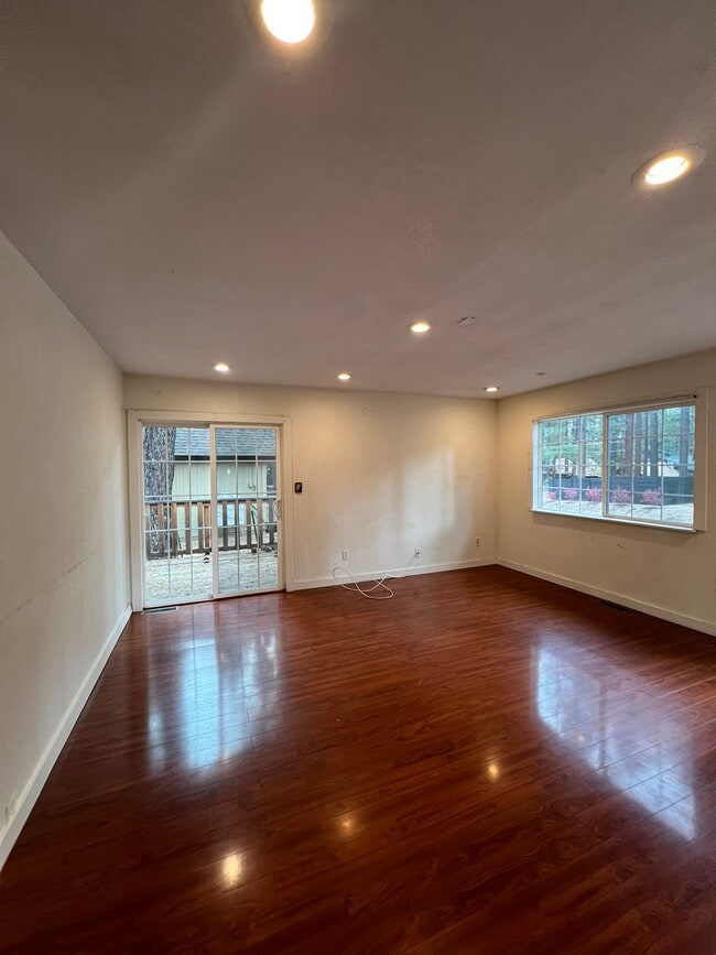 Photo - 1824 Hunkpapa St