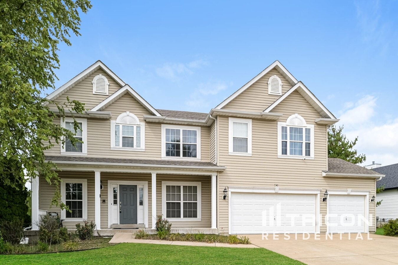 Photo - 742 Chancellorsville Dr House