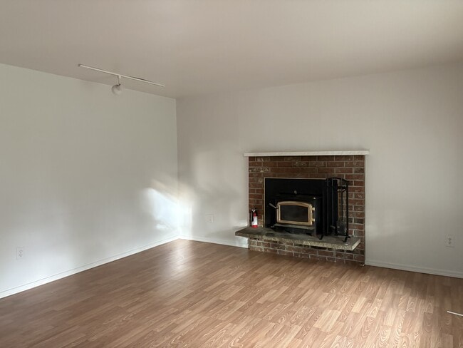 Photo - 1838 10th Ave SE