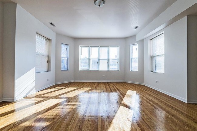 Photo - 7938 S Hermitage