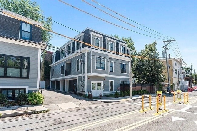 Photo - 276 Amory St Unit #1