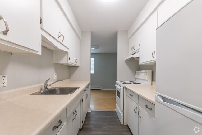 Building Photo - Westwood Drive Apartments