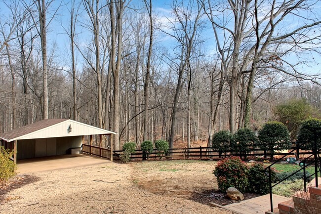 Photo - 4 Bedroom on 1 acre