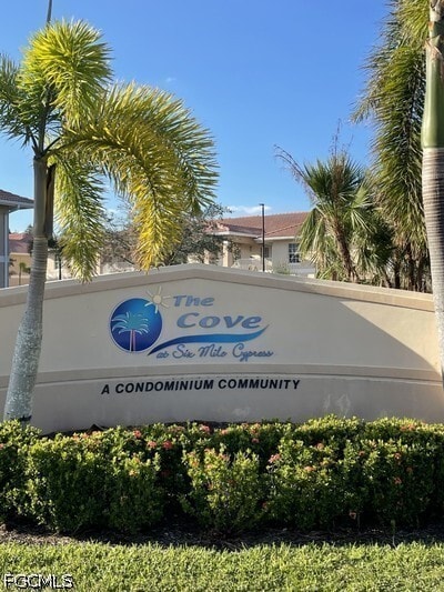 Building Photo - 8555 Bernwood Cove Loop Unit 112