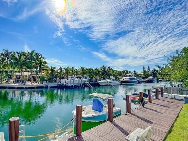 Photo - 2430 NE 135th St Unit 101