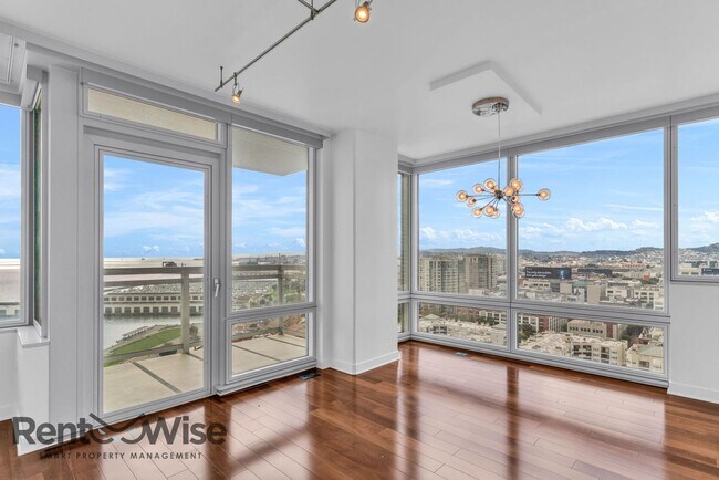 Photo - 501 Beale St Unidad 21G