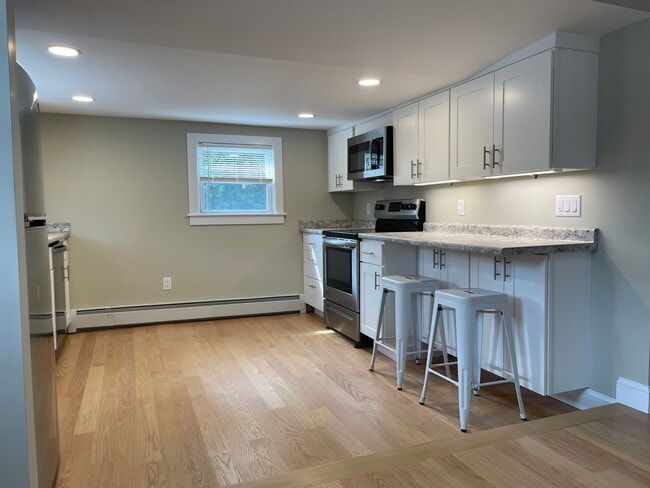 Photo - 206-208 Mammoth Rd