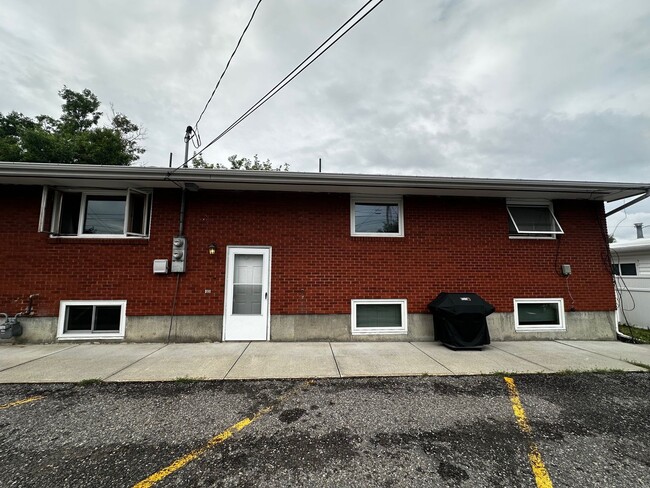 Photo - 116.5 N 11th Ave Apartment Unit SCH116.5