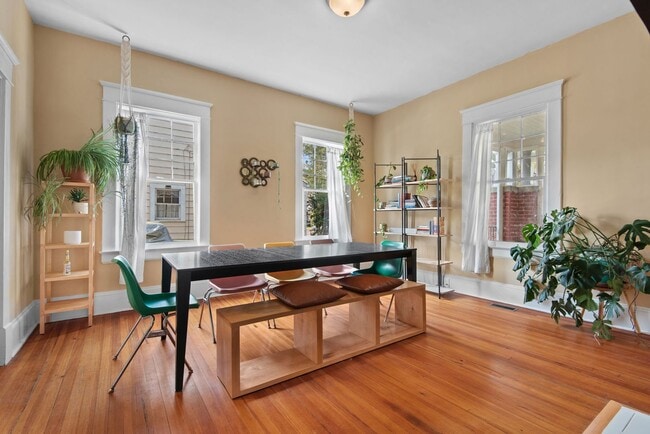 Photo - Gorgeous Home in Durham!