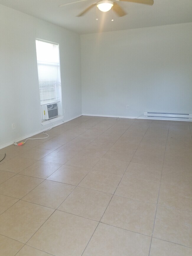 Photo - 2 bedroom 1 bath 43rd Ave. L - pet friendly