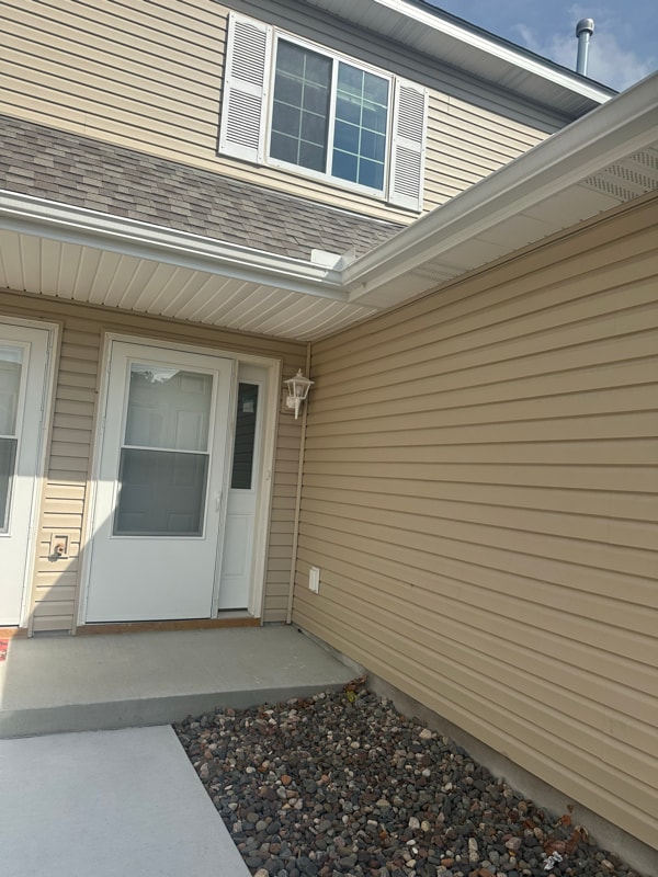 Building Photo - 8511 Cardiff Ln Rental