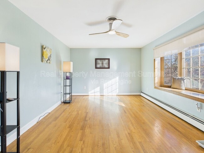 Photo - 1508 Chesley Pl