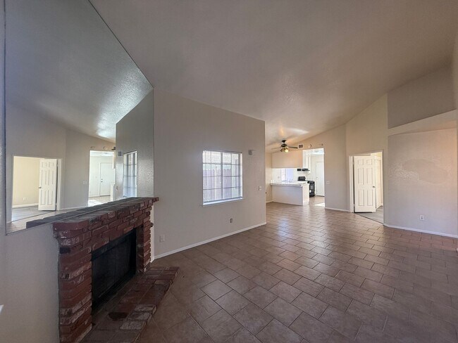 43632 San Francisco Ave