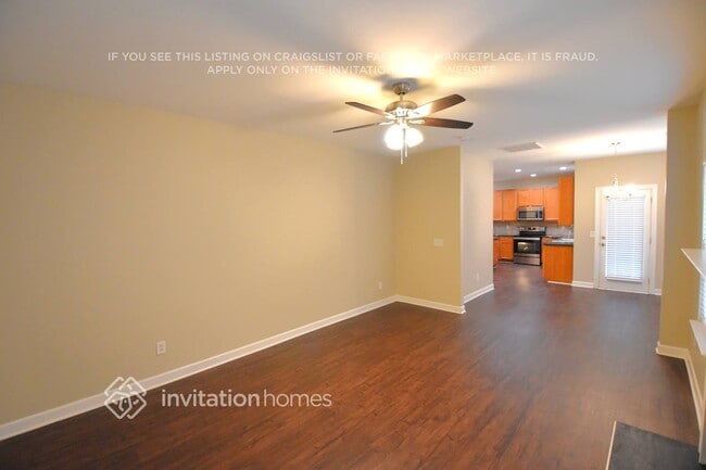 Photo - 466 Pier Point Ct NW