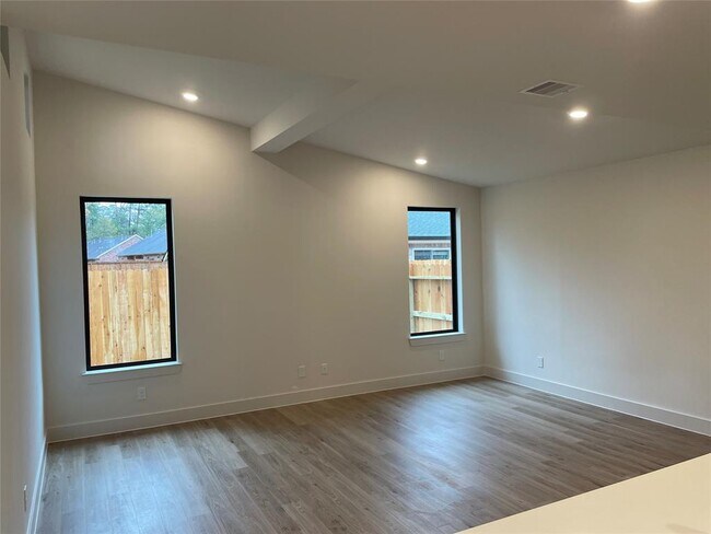 Photo - 2525 Appian Wy