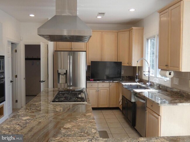 Photo - 6422 Lake Meadow Dr