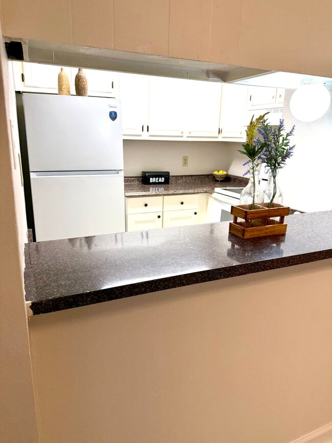 Photo - 14722 Hooper Rd