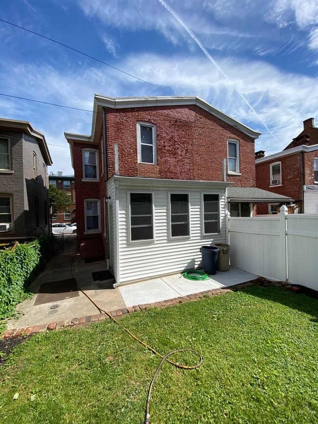 Photo - Beautiful Three Bedroom Townhouse in Northwest Lancaster City!