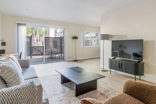 Photo - 2721 Midtown Ct Unidad SI FL2-ID1865