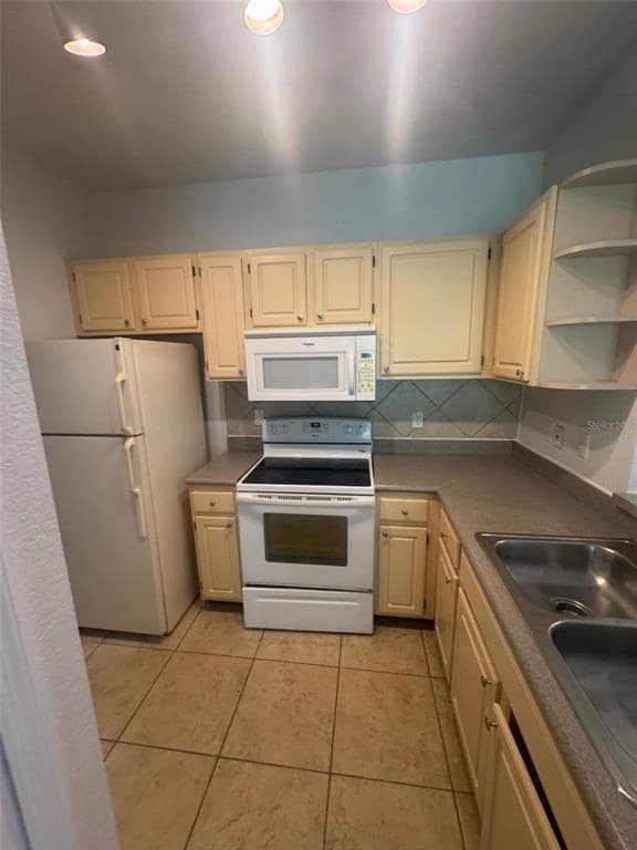 Photo - 8919 Legacy Ct Unit 104