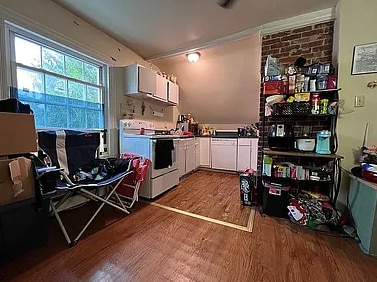 Photo - 381 Forest Ave