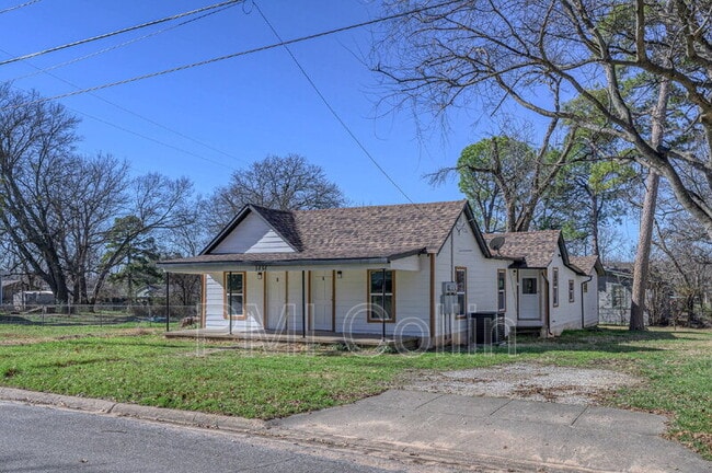 Photo - 1434 S Rusk St
