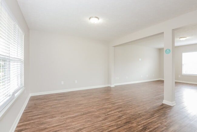 Photo - 1267 Constitution Dr