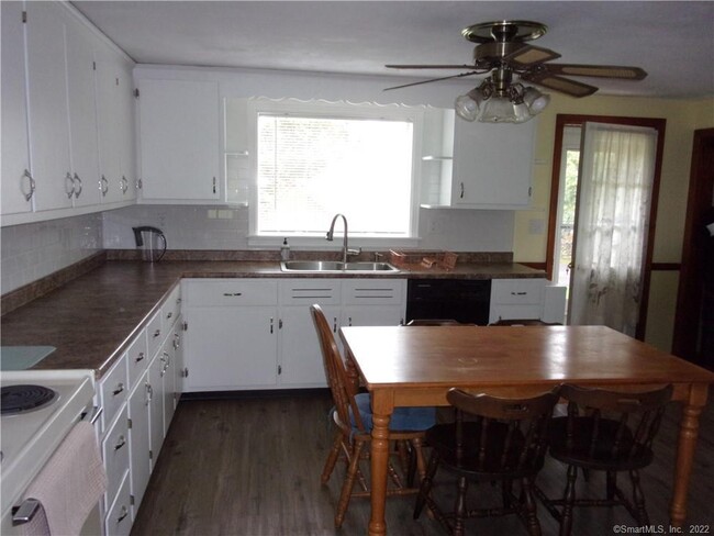 287 Plains Rd Rental - House Rental In Tolland, Ct 