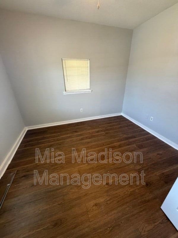 Photo - 1415 Richards St