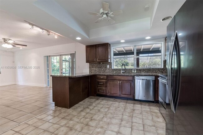 Photo - 9801 SW 99th St