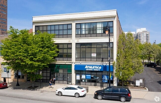Building Photo - 1507 S Michigan Ave Rental