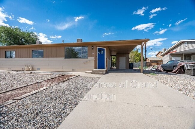 Building Photo - 3238-D 1/4 D 1/4 Rd