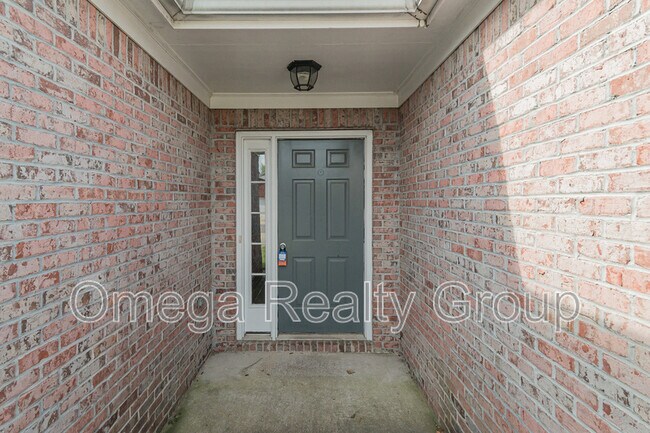 Photo - 2022 Edgewood Dr