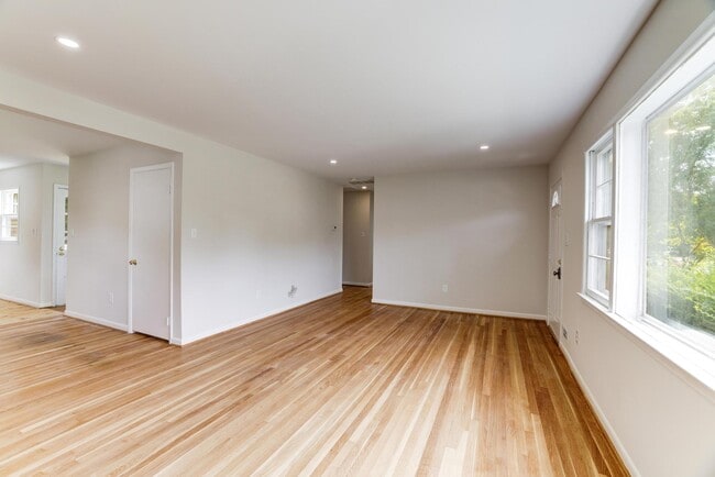 Photo - 1721 Olney Rd