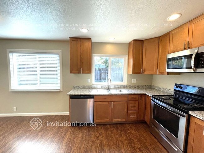 Photo - 1870 Woodglen Ln