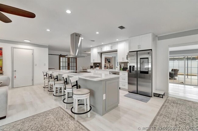 4450 NE 23rd Ave