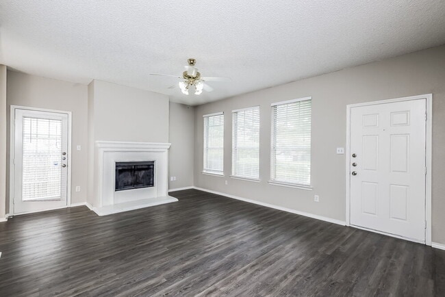 Photo - 6821 Prairie Hill Rd N