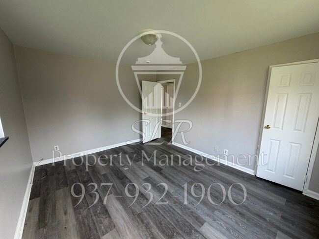 Building Photo - 404 Ryburn Ave