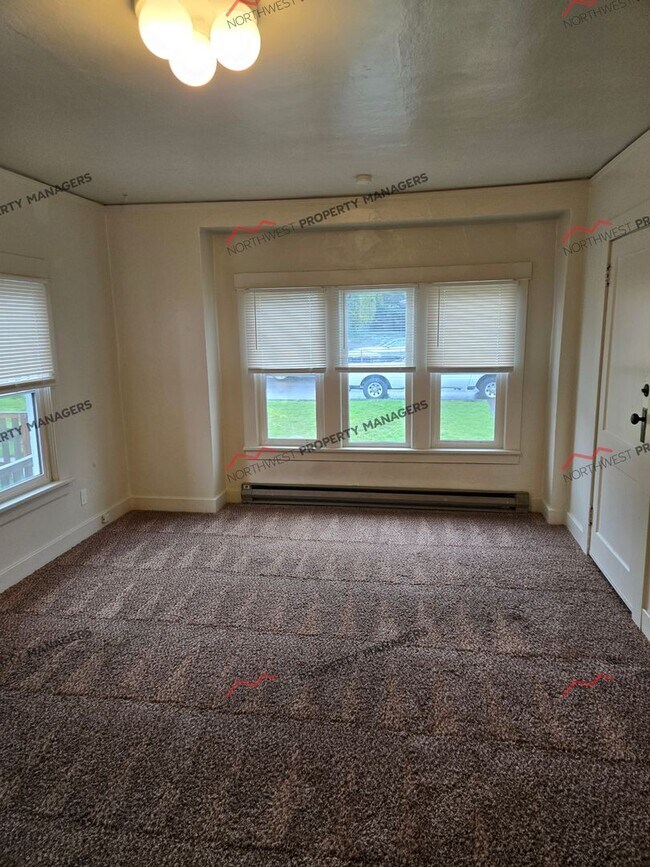 Photo - 357 S Market Blvd Unit 357-1