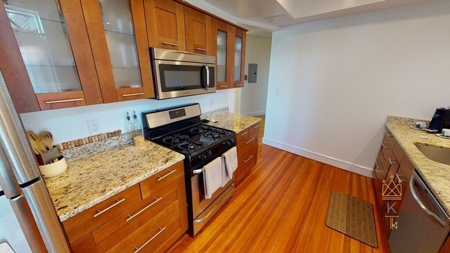 Photo - 210 Winthrop Rd Unit 12