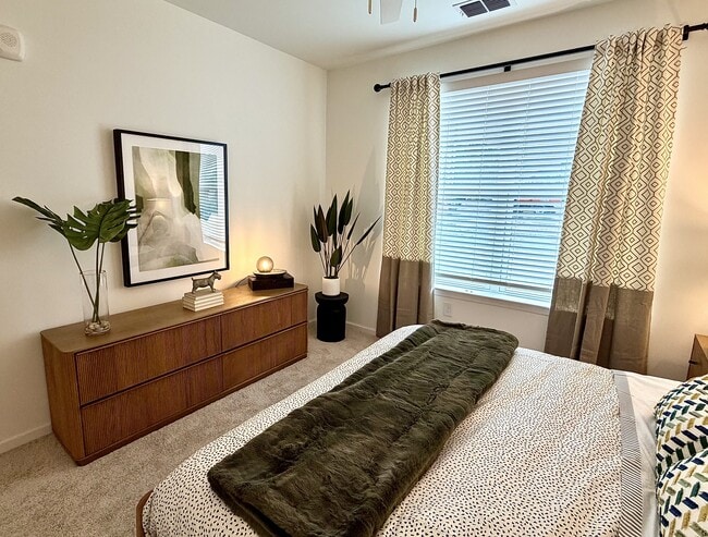 Building Photo - Evolve Palm Coast