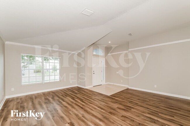 Photo - 5825 100th Ave E