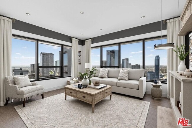 Building Photo - 1100 Wilshire Blvd Unit 2811