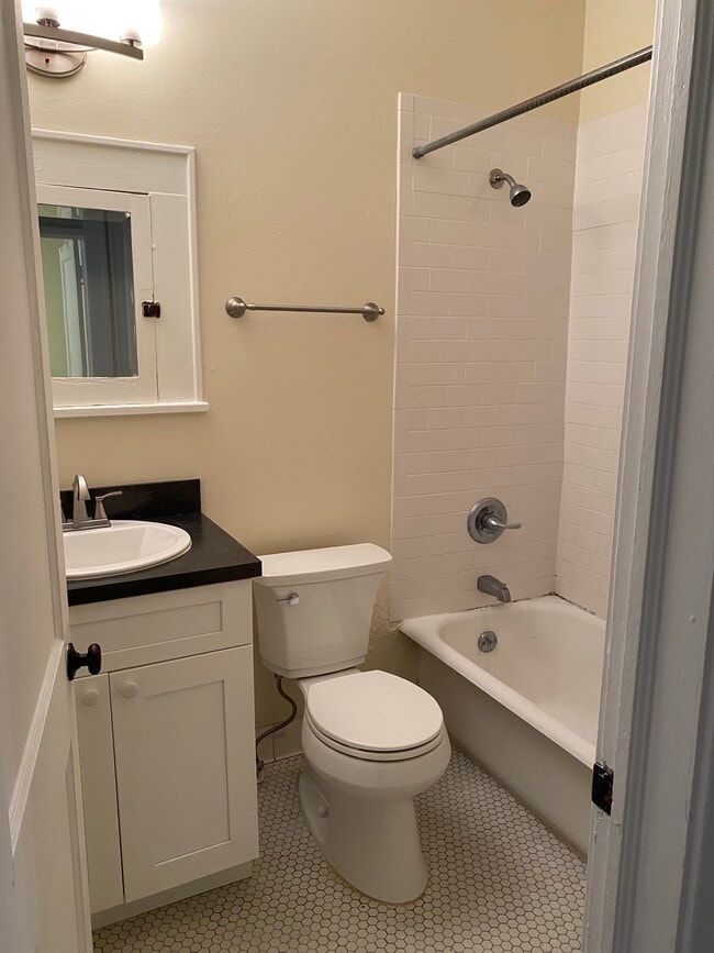 Vintage Updated Bathroom - Walnut Apartments