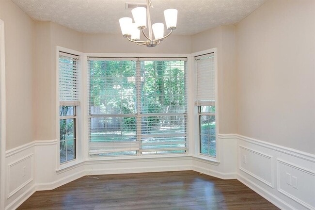 Photo - 4940 Tanners Spring Dr