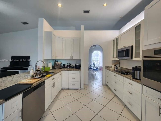 Photo - 15234 SW 140th St