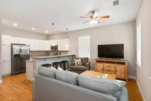 737 Minnesota Ave Unit A